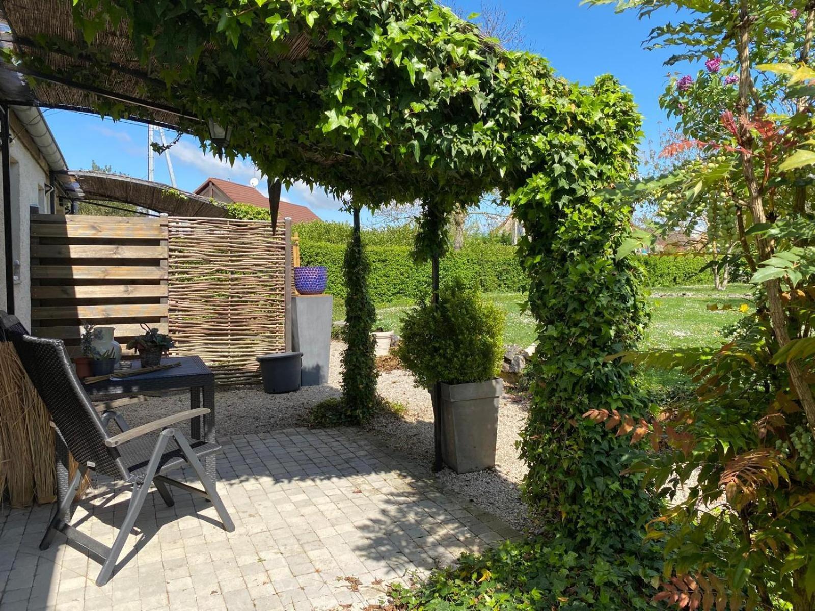 Gite Et Studios Les Barongeres Farges-les-Chalon Dış mekan fotoğraf
